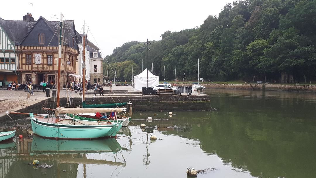 Auray St Goustan auray river out to gulf jul24
