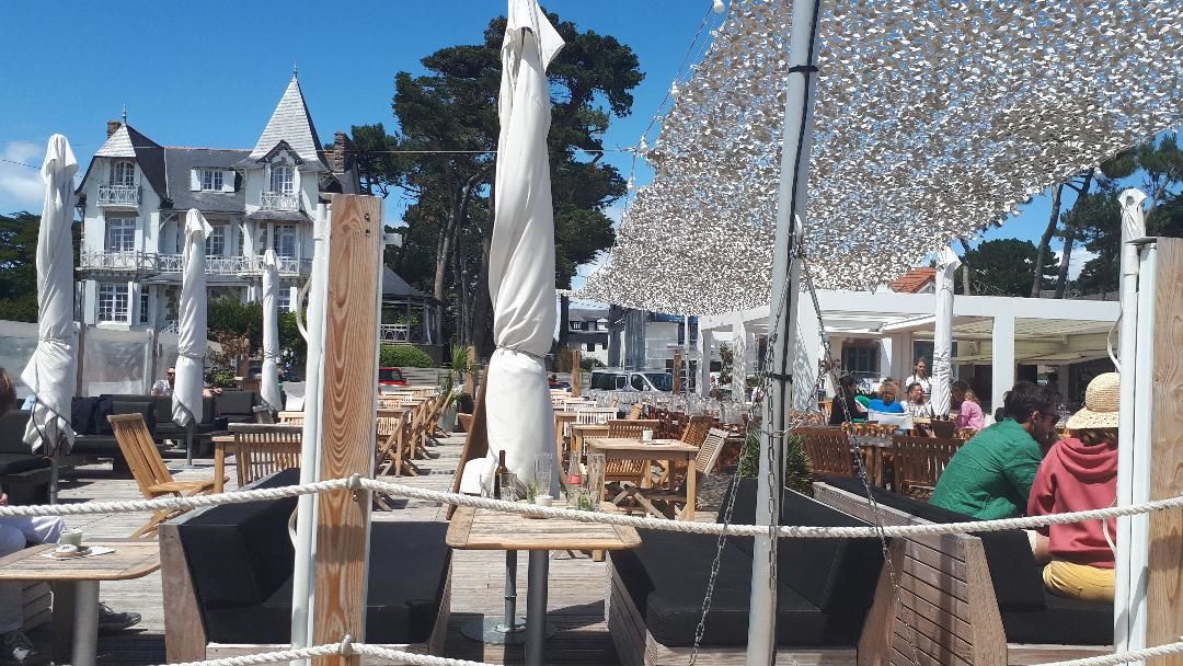 Carnac plage beach fischers resto jul24