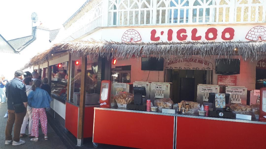 Carnac plage beach igloo ice creams jul24