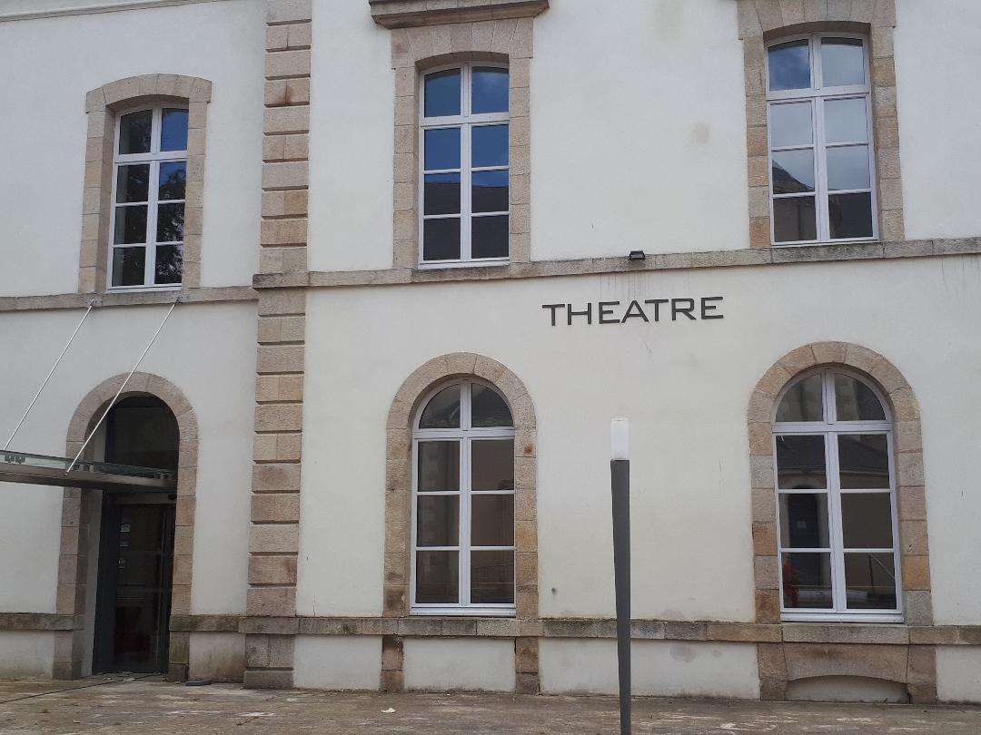 cholet-espace-saint-louis-theatre-rue-de-lancienne-hopital-jul20