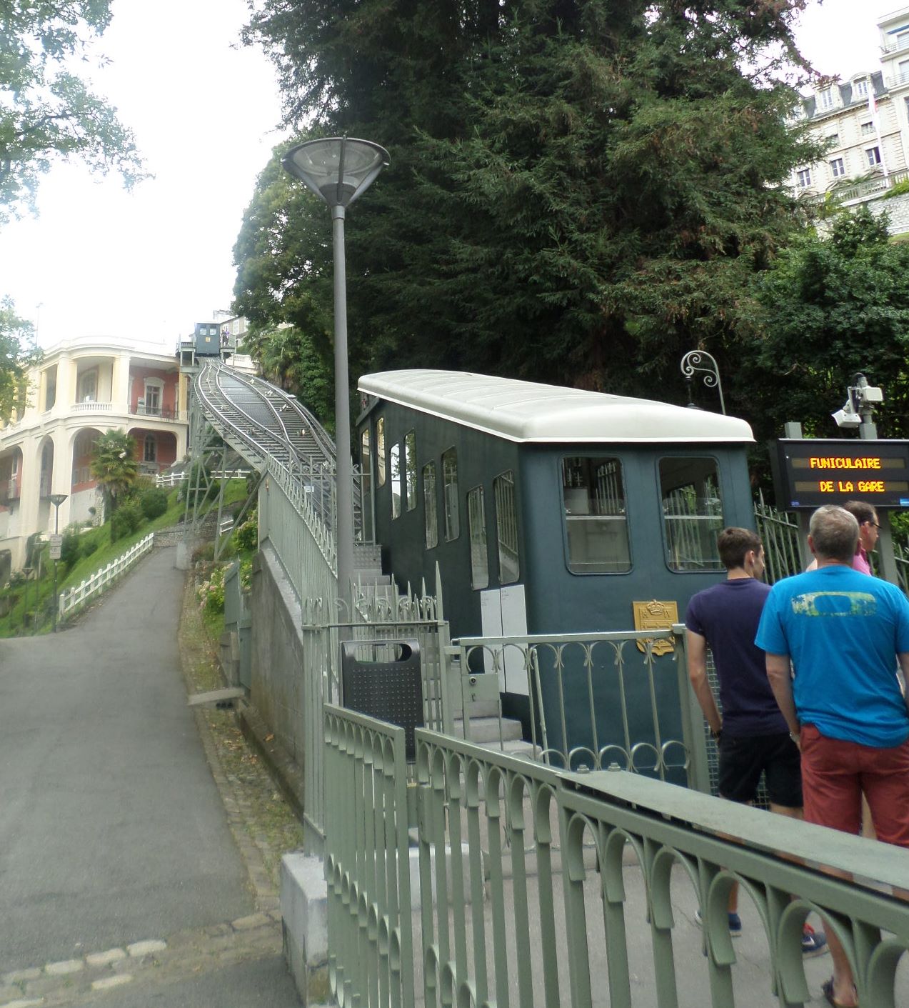 pau funiculaire going up to bd pyrenees aug14