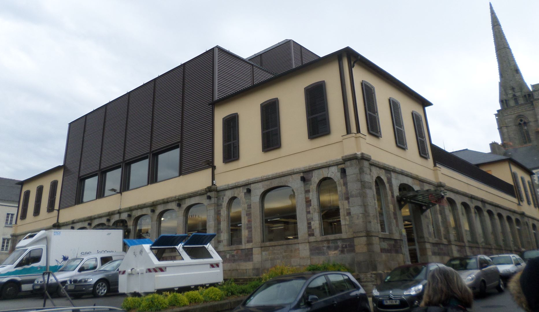 redon-les-halles-left-side-my15