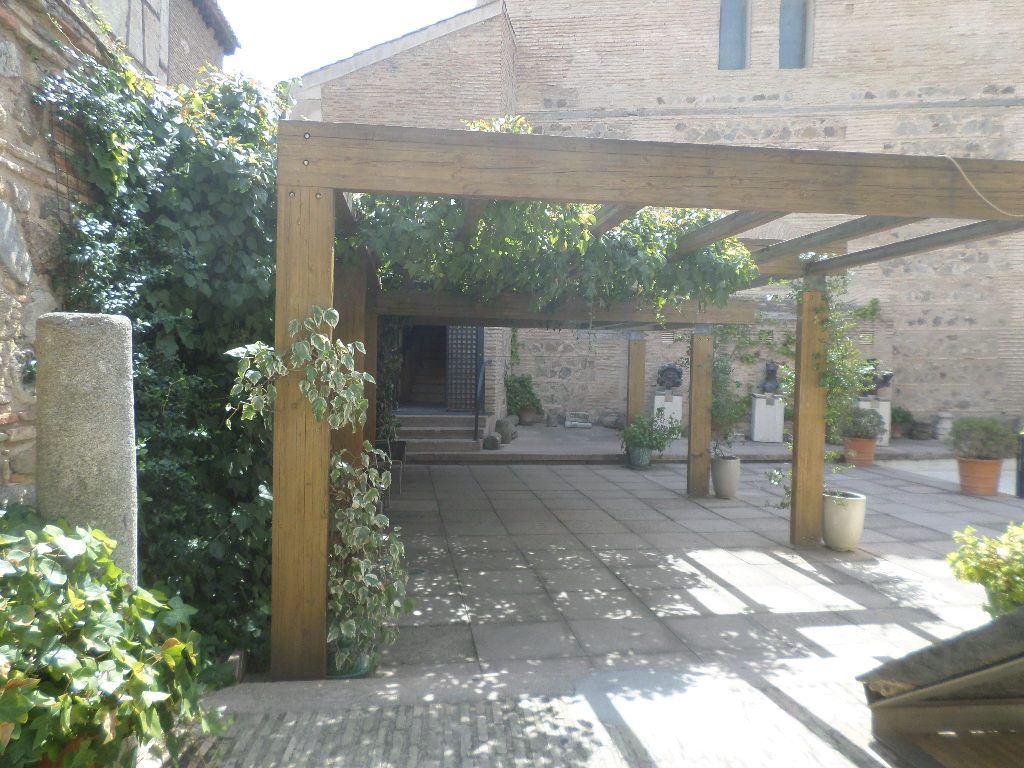 toledo-synagoque-el-transito-patio-aug17