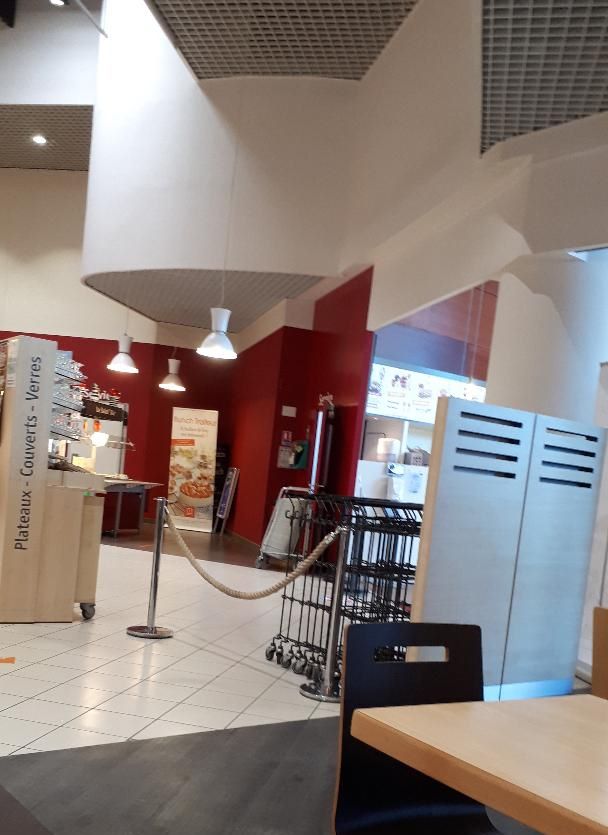 vannes-flunch-resto-entrance-jun20