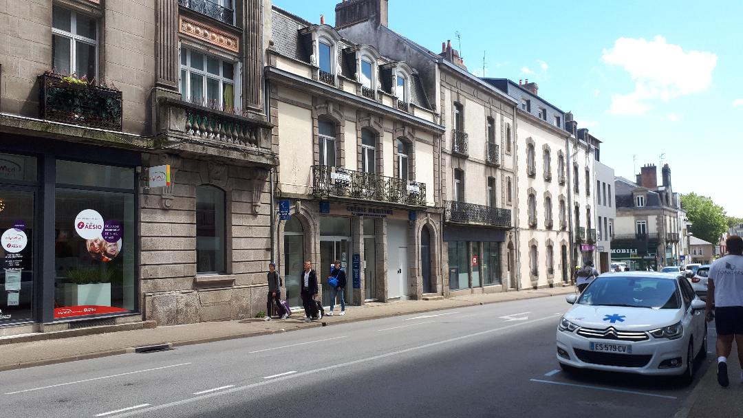 vannes-rue-thiers-towards-le-port-jul20