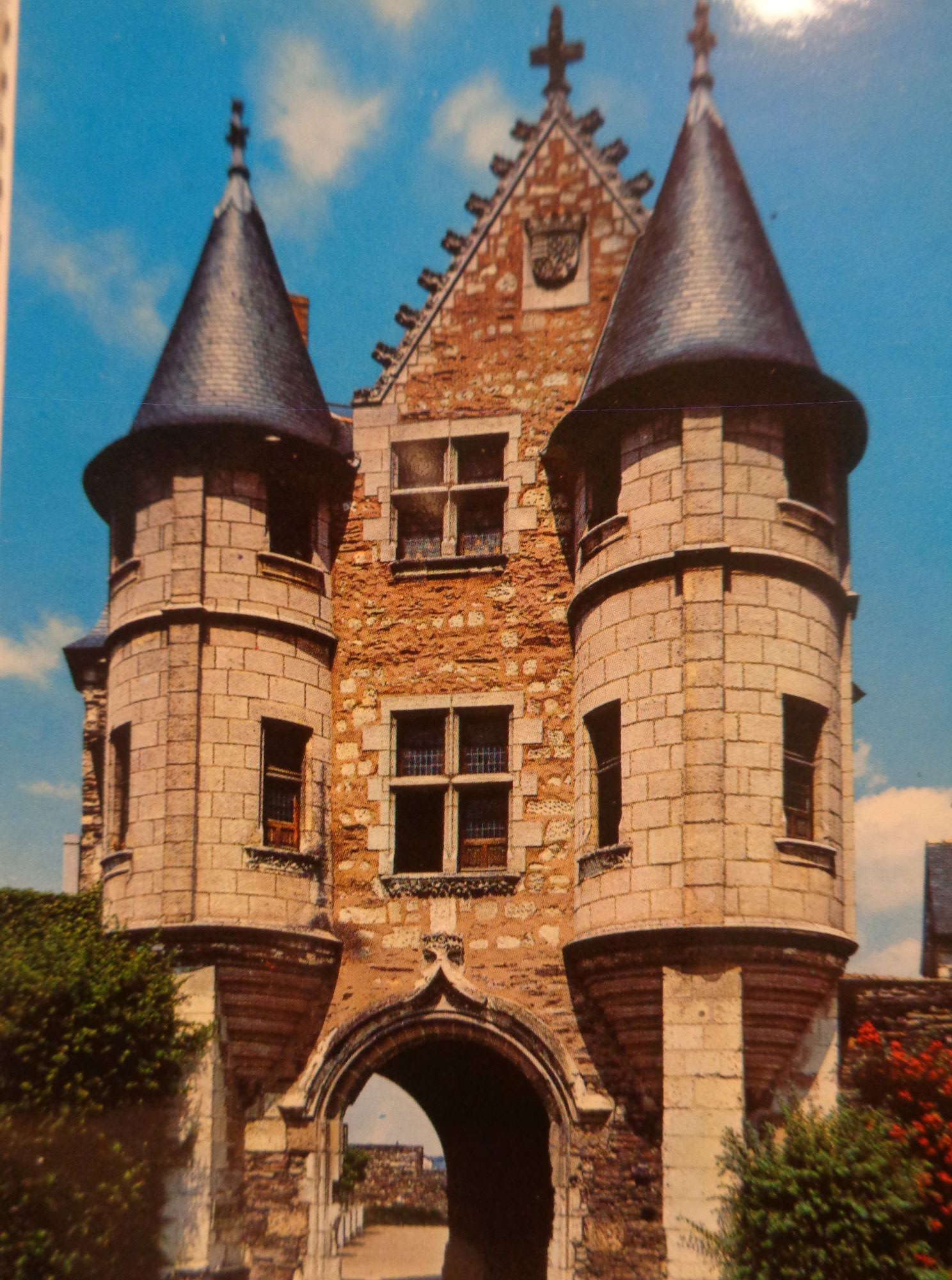 Angers châtelet interior of the fortress 13C