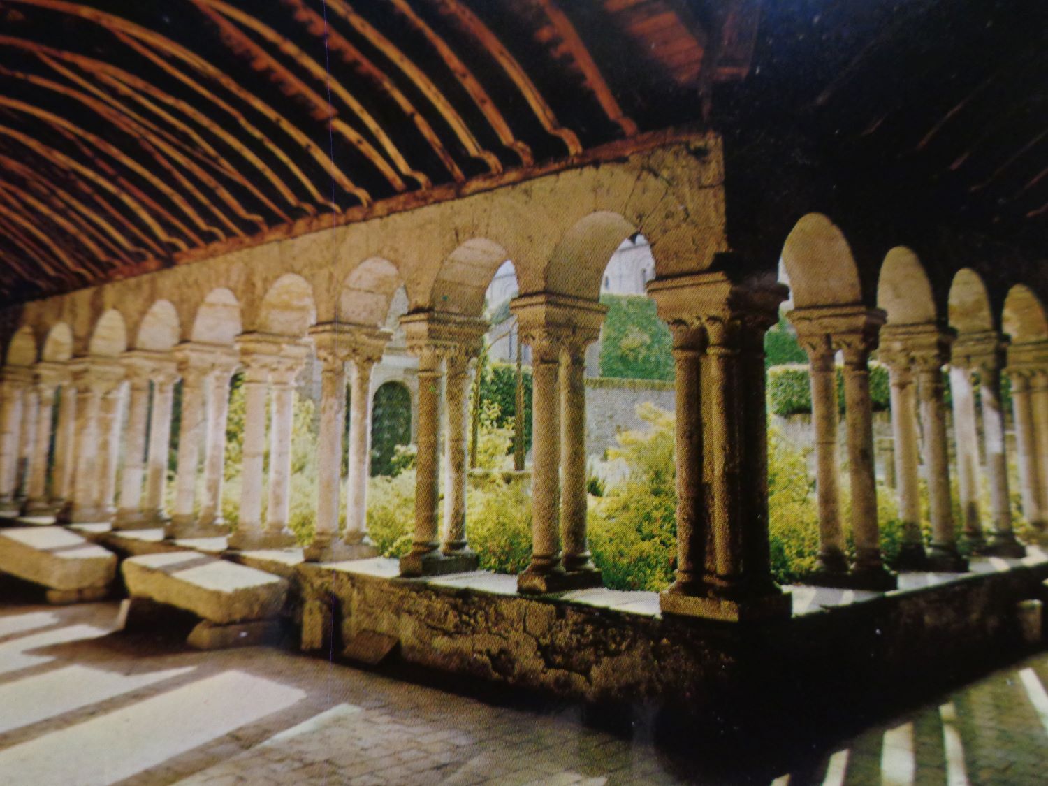 Angers cloister saint jean roman galleries
