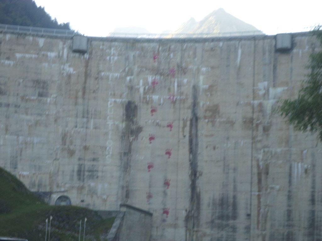 Artouste D934 dam of artouste on pyrennees aug16