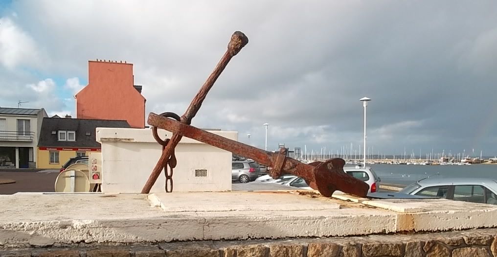 camaret-s-m-anchor-harbor-nov12