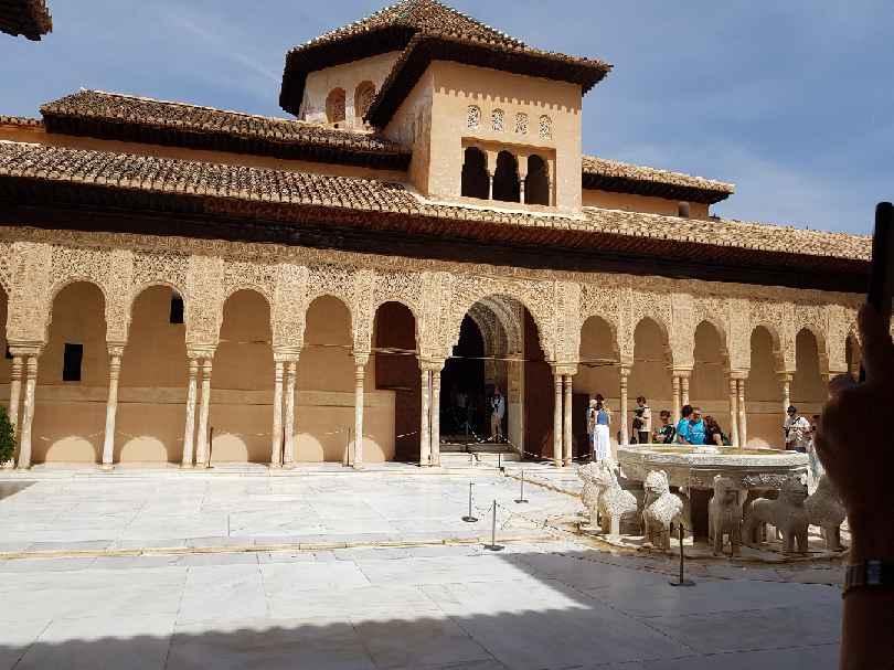 granada alhambra palacio Nasride patio de leones apr04