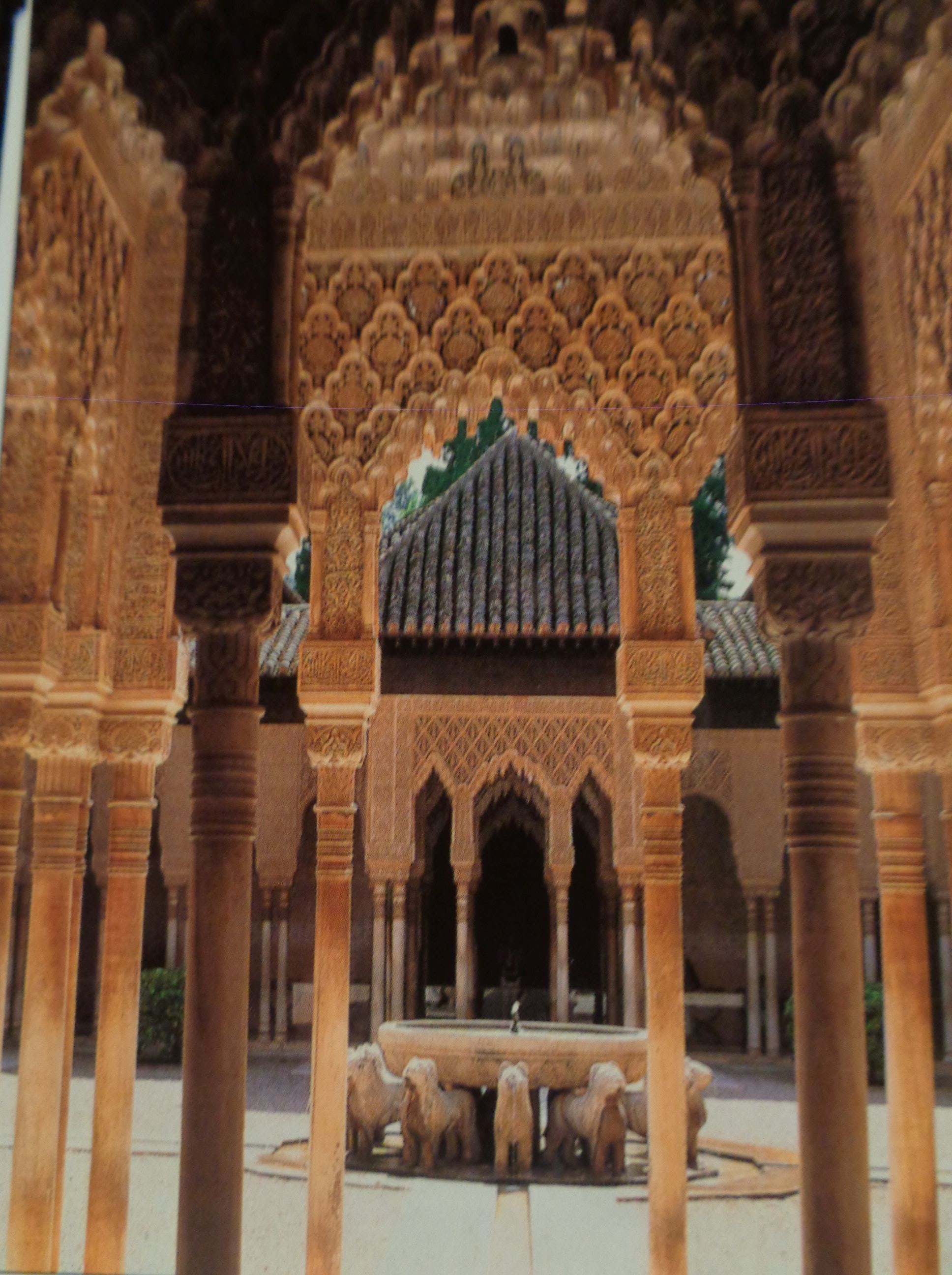 Granada Alhambra patio de leones apr04
