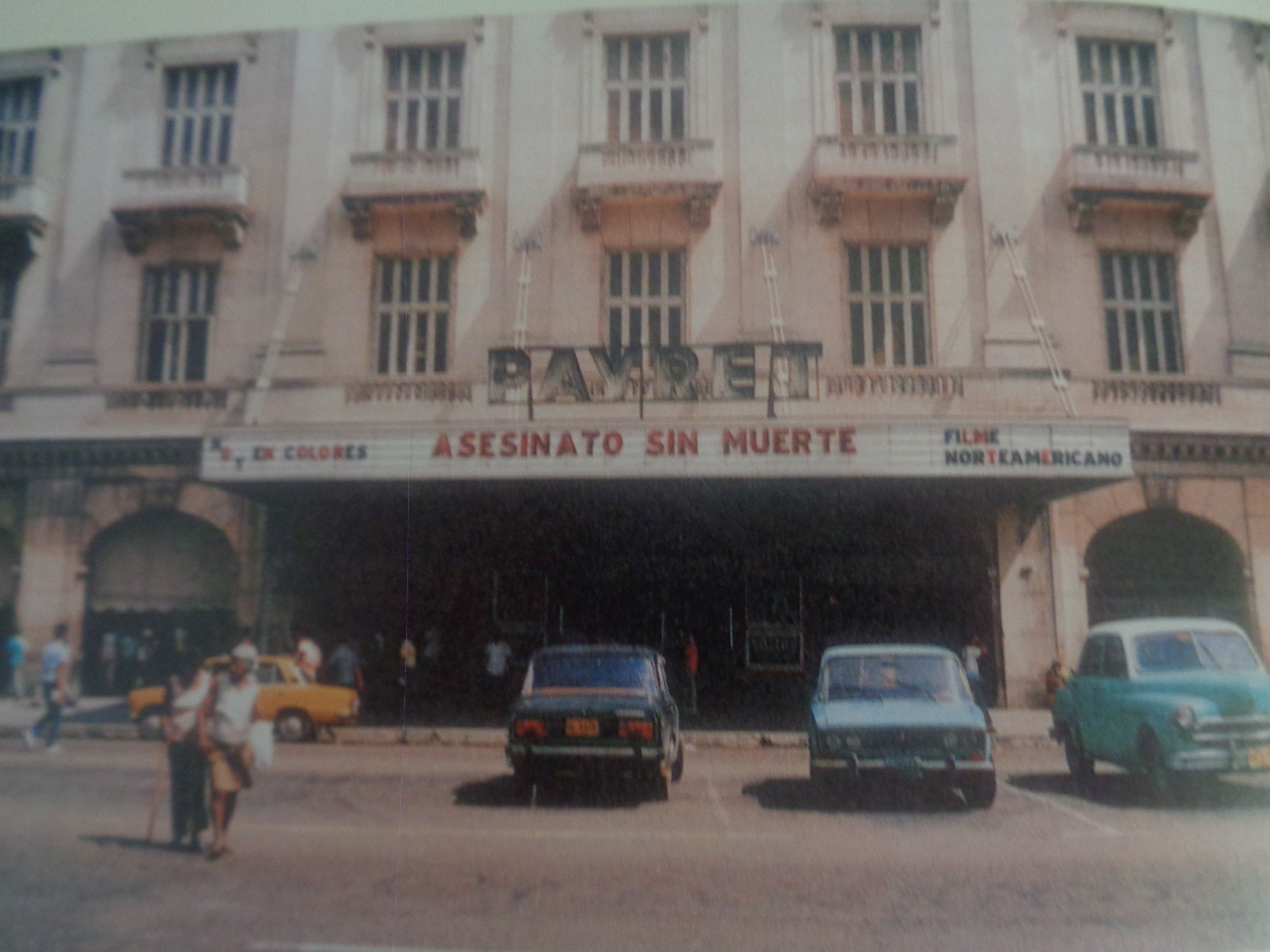 Havana cine payret front paseo del prado