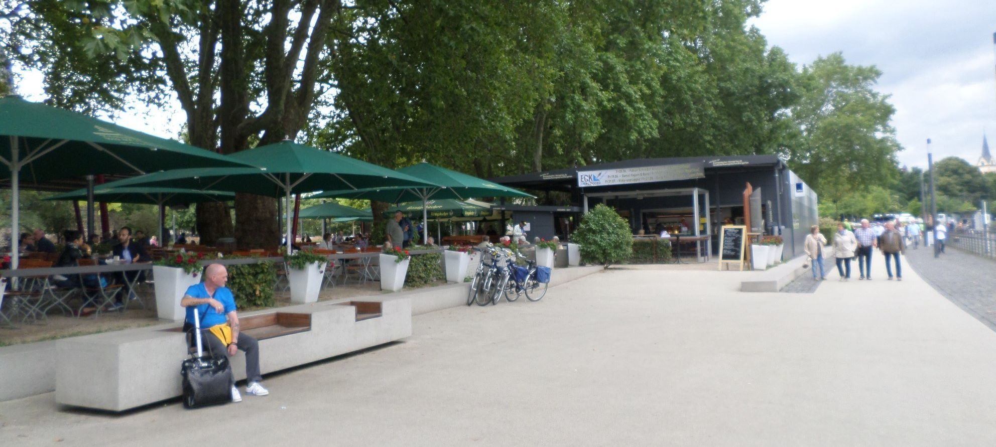 koblenz-eiscafe-eck-arrvng-aug15