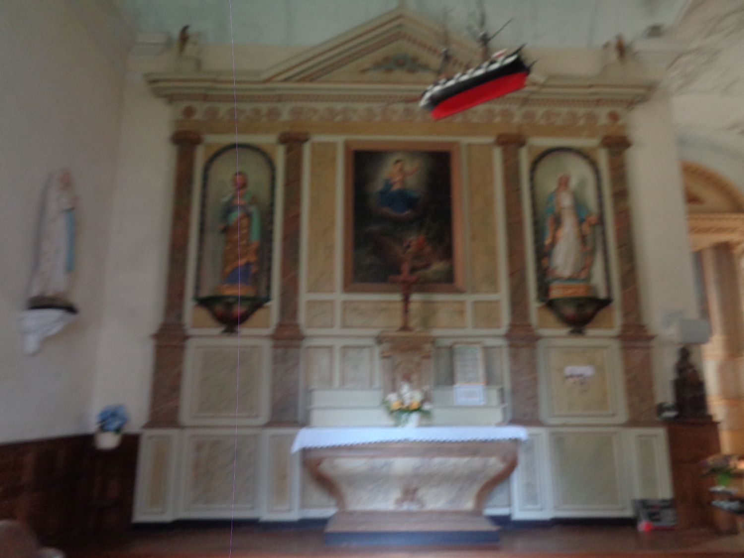 La Ville és Nonais ch Notre Dame et Sainte Anne chapel left aug24