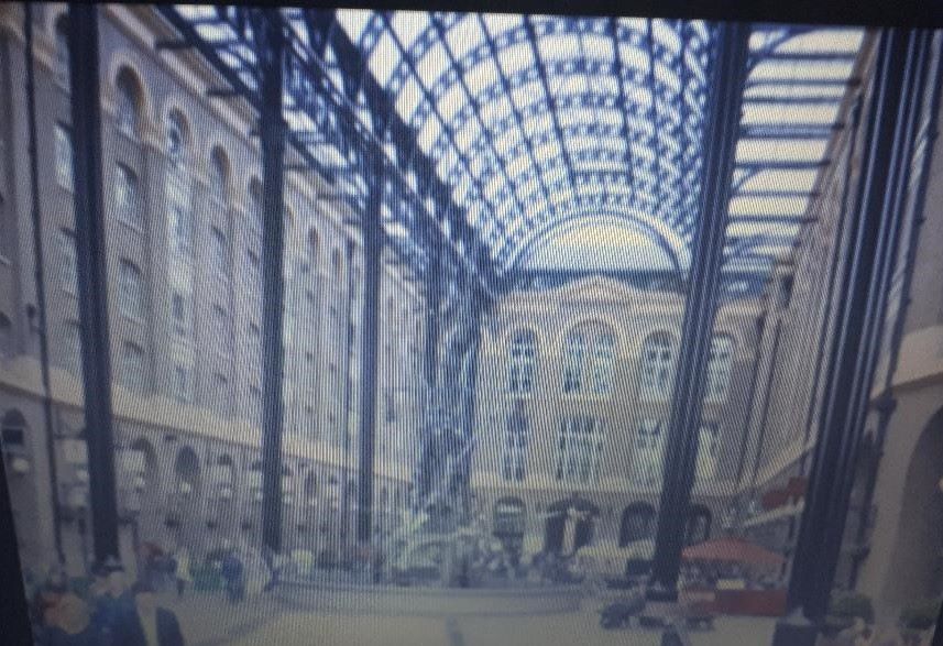 London Hays Galleria inside 2010