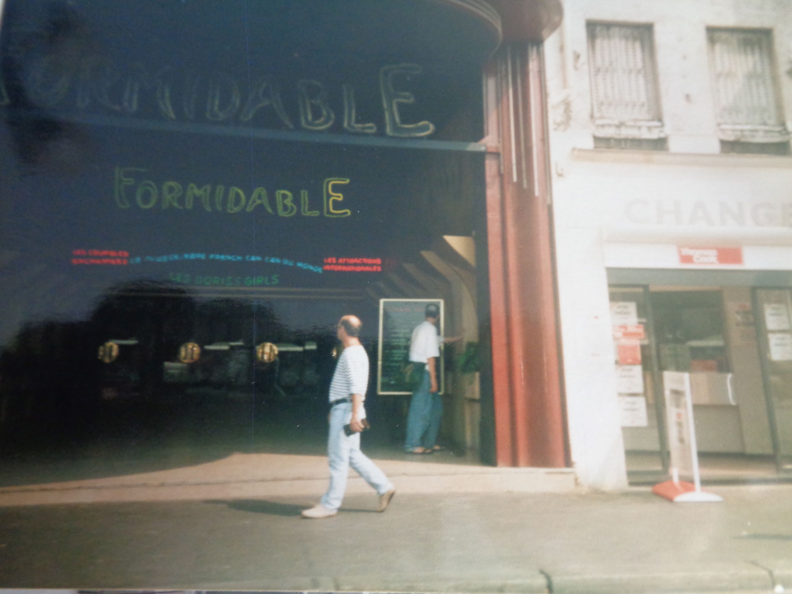 Paris formidable sex shop s c2000