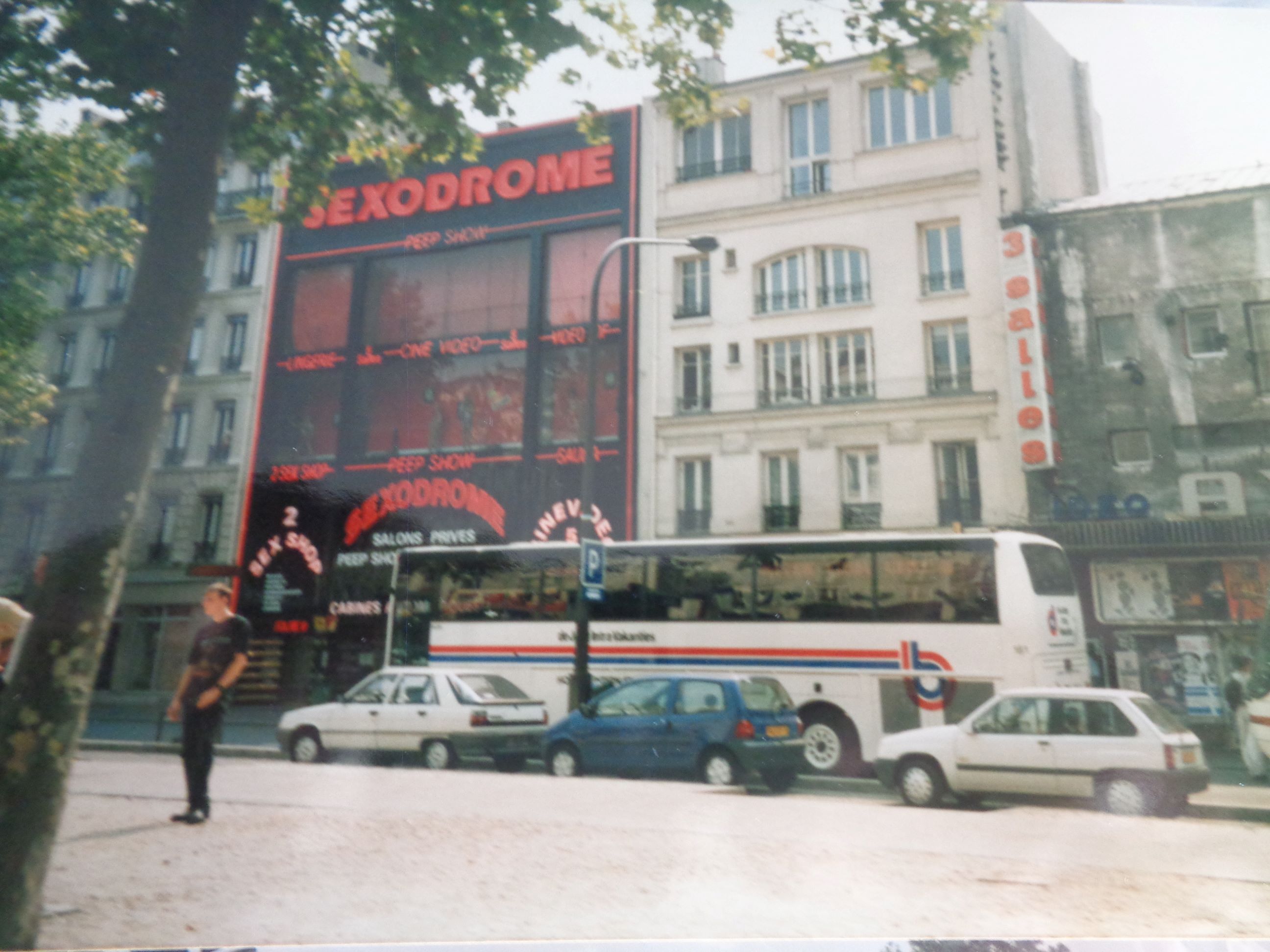 Paris sexodrome sex shops c2000