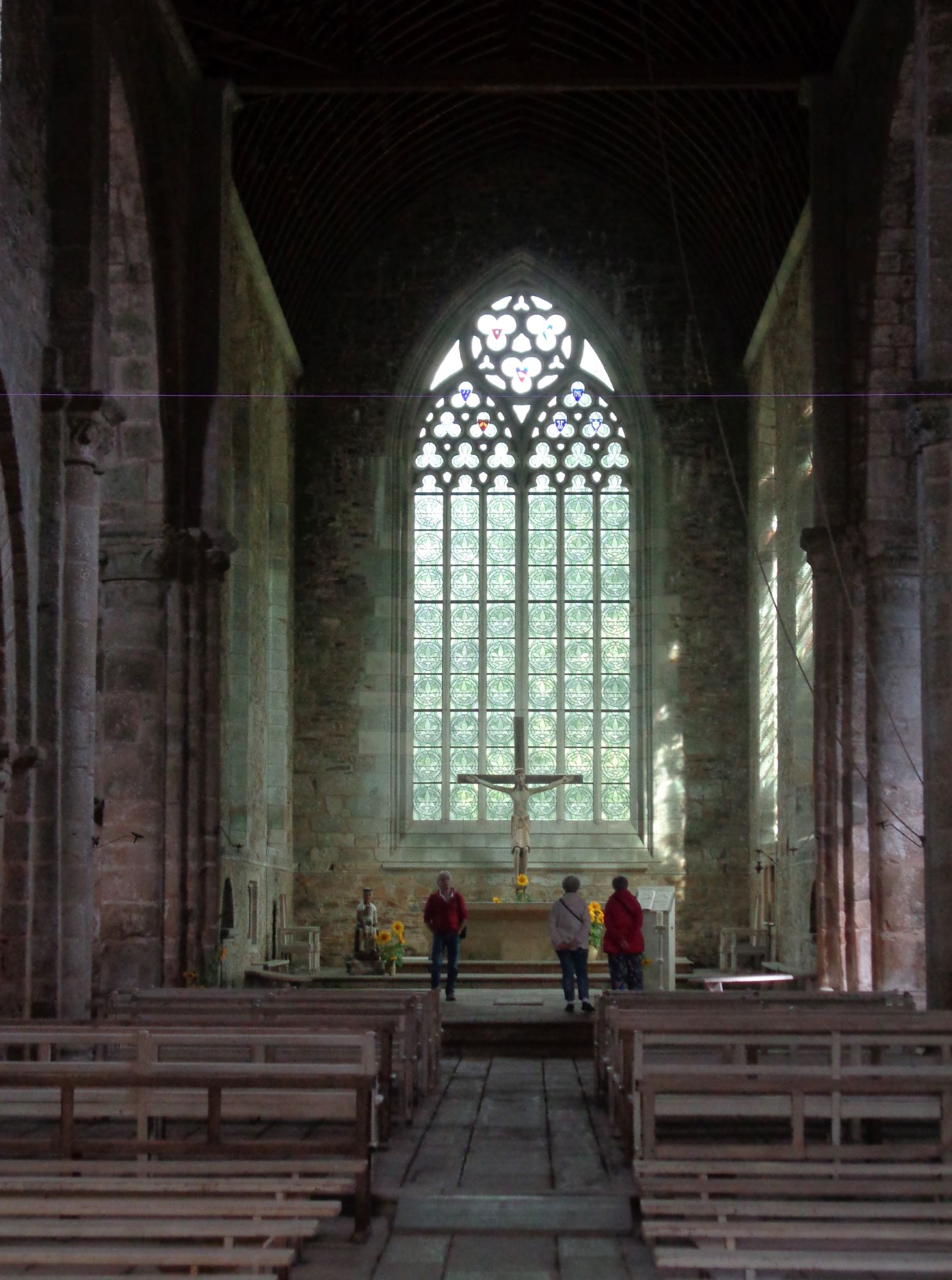 Plénée Jugon Abbaye Notre Dame de Boquen church nave to altar aug24
