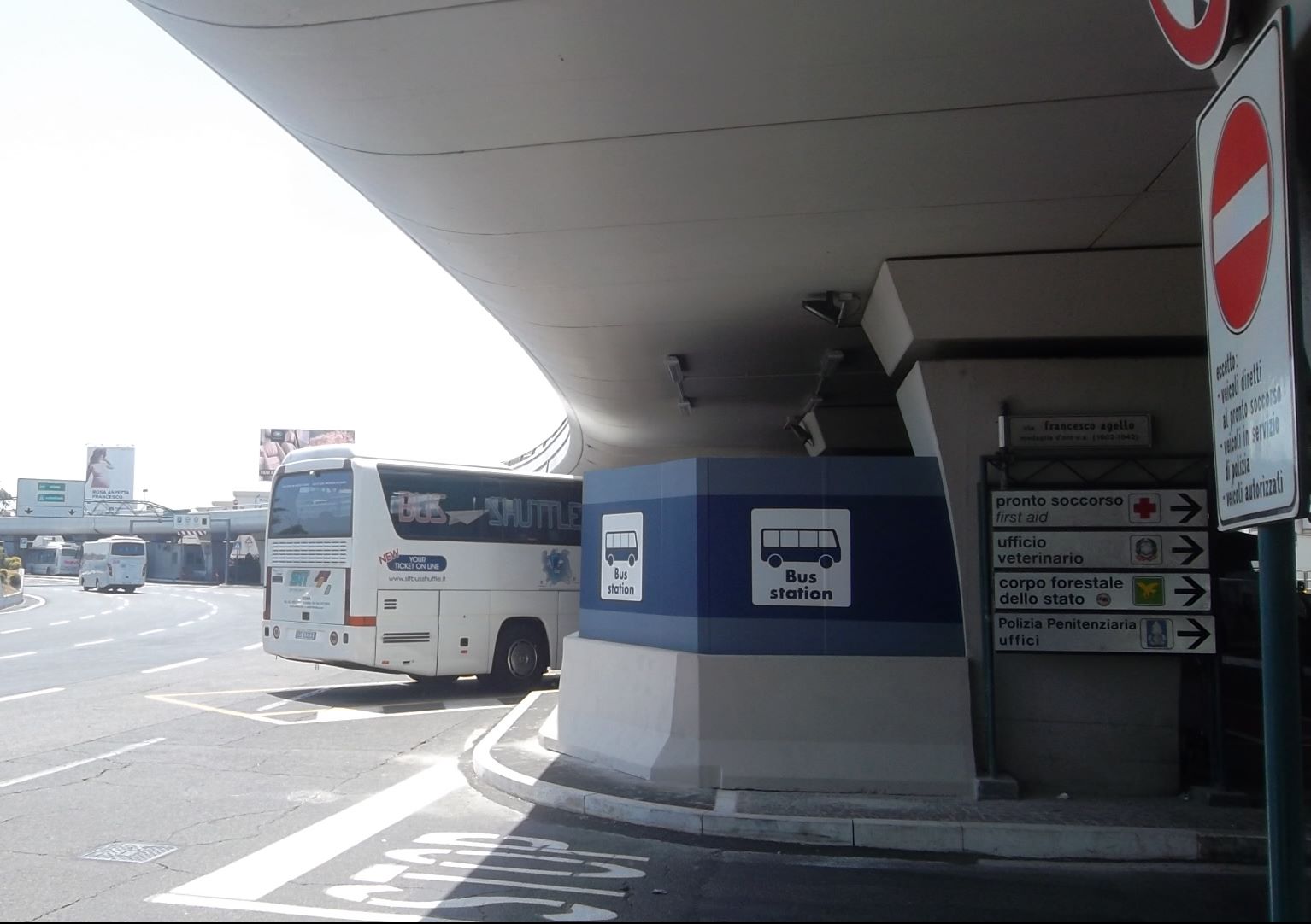 roma-fiumicino-bus-station-depot-aug13