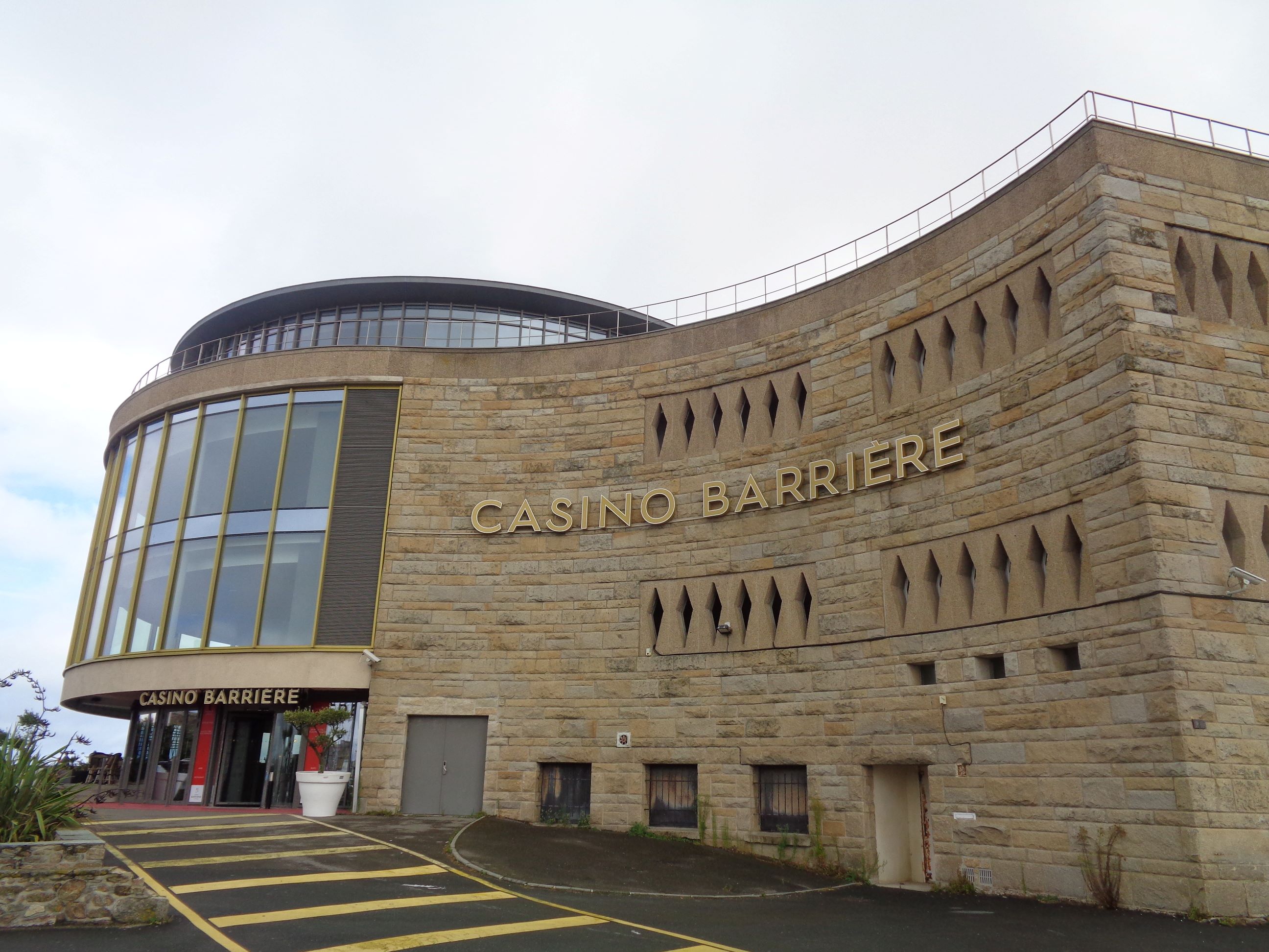 Saint Malo casino barriere front aug24
