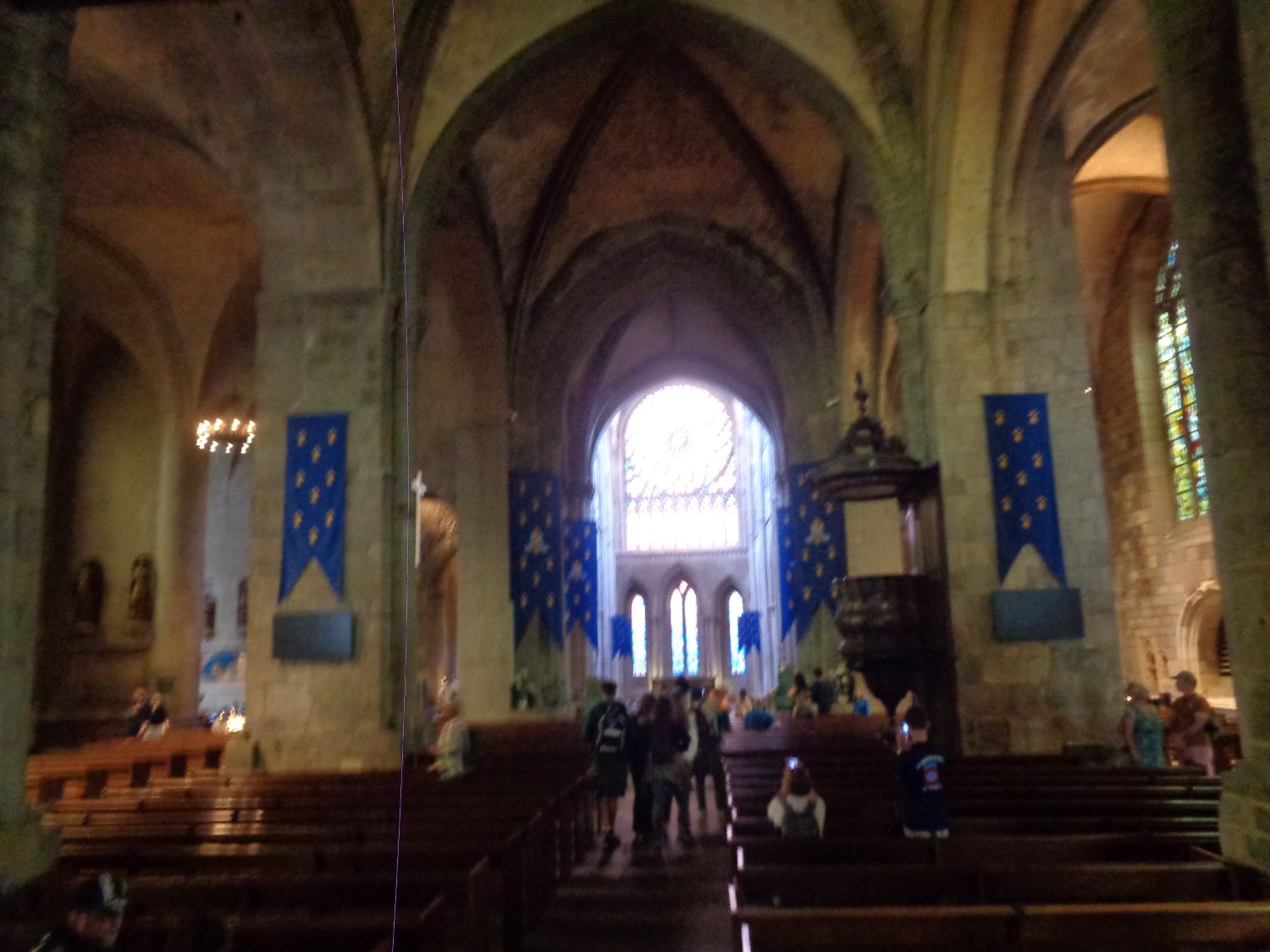 Saint Malo Cat St Vincent nave to altar aug24