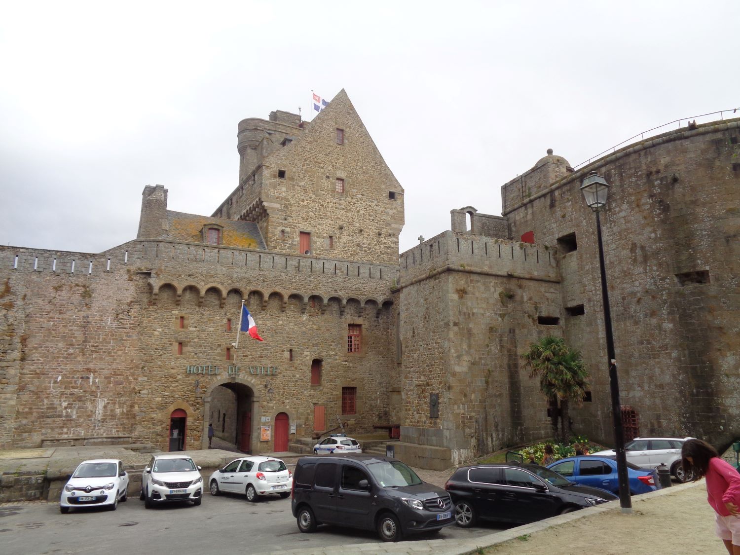 Saint Malo chateau Anne de Bretagne Hôtel de Ville aug24