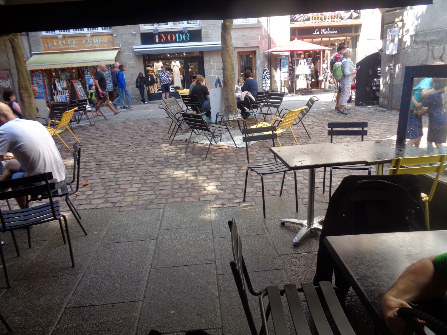 Saint Malo Columbus Cafe terrace aug24