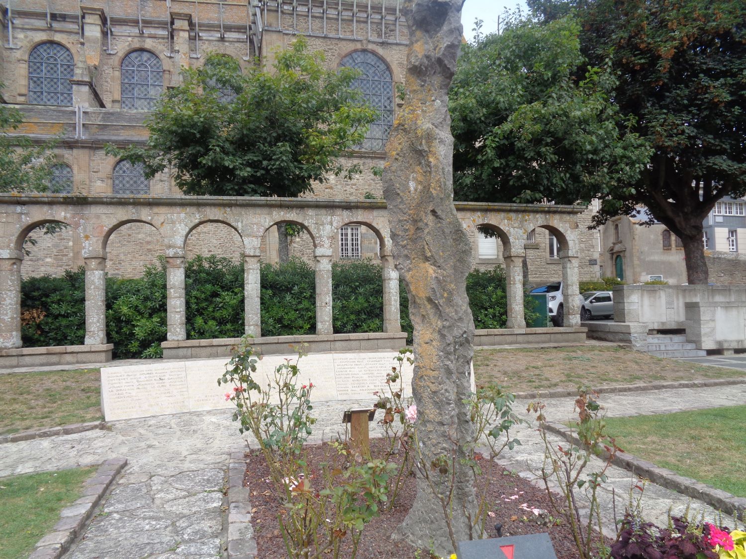 Saint Malo Enclos de la resistance mem fallen wall aug24