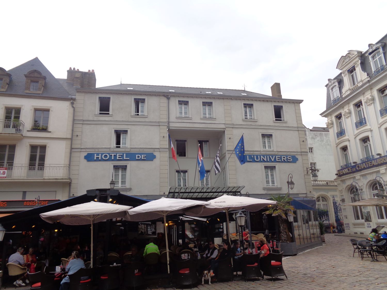 Saint Malo Hôtel de l'Univers front pl Chateaubriand aug24