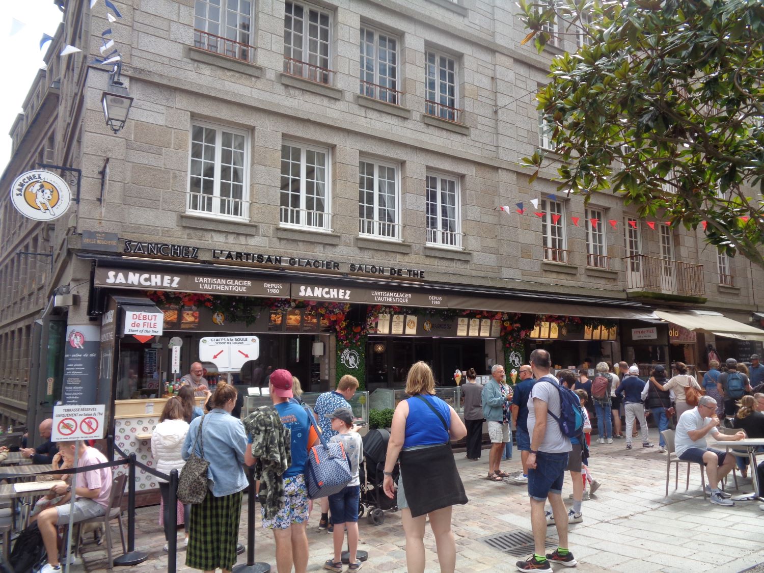 Saint Malo Le Glacier Sanchez front aug24