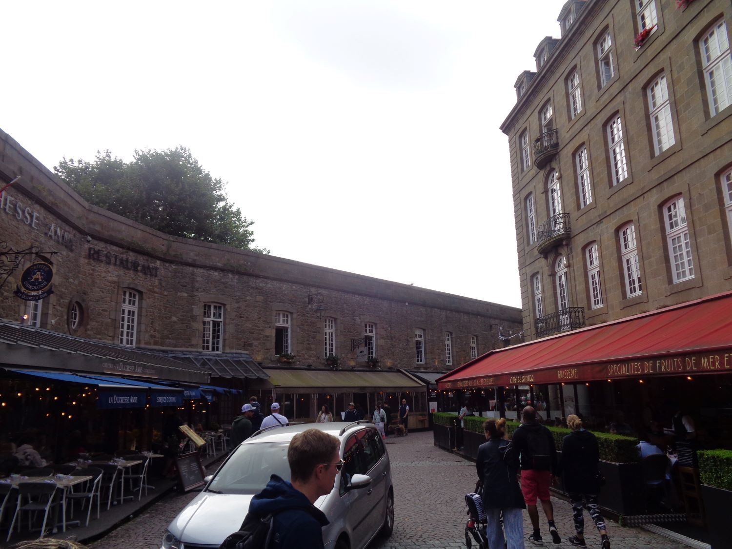 Saint Malo pl Guy la Chambre aug24