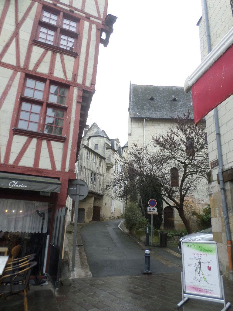 saumur-rue-du-fort-to-castle-feb18