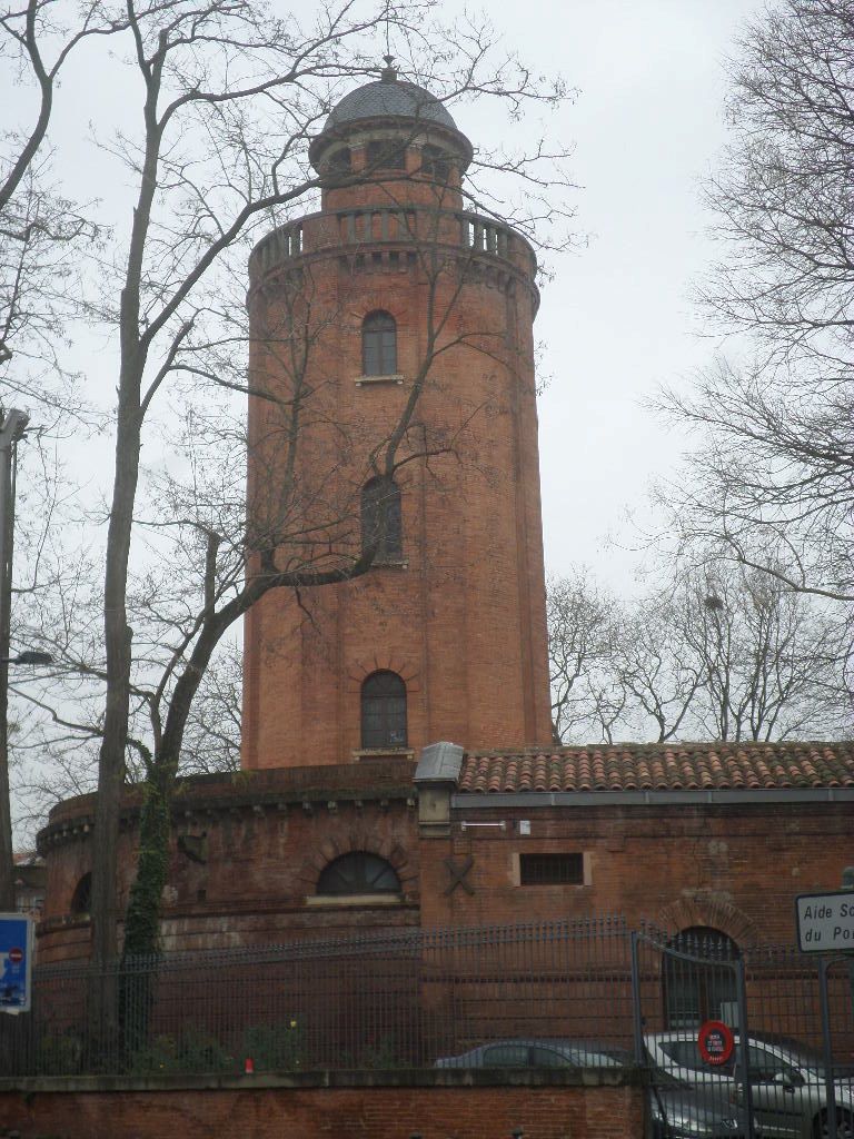 toulouse-chateau-d-eau-tower-back-jan20