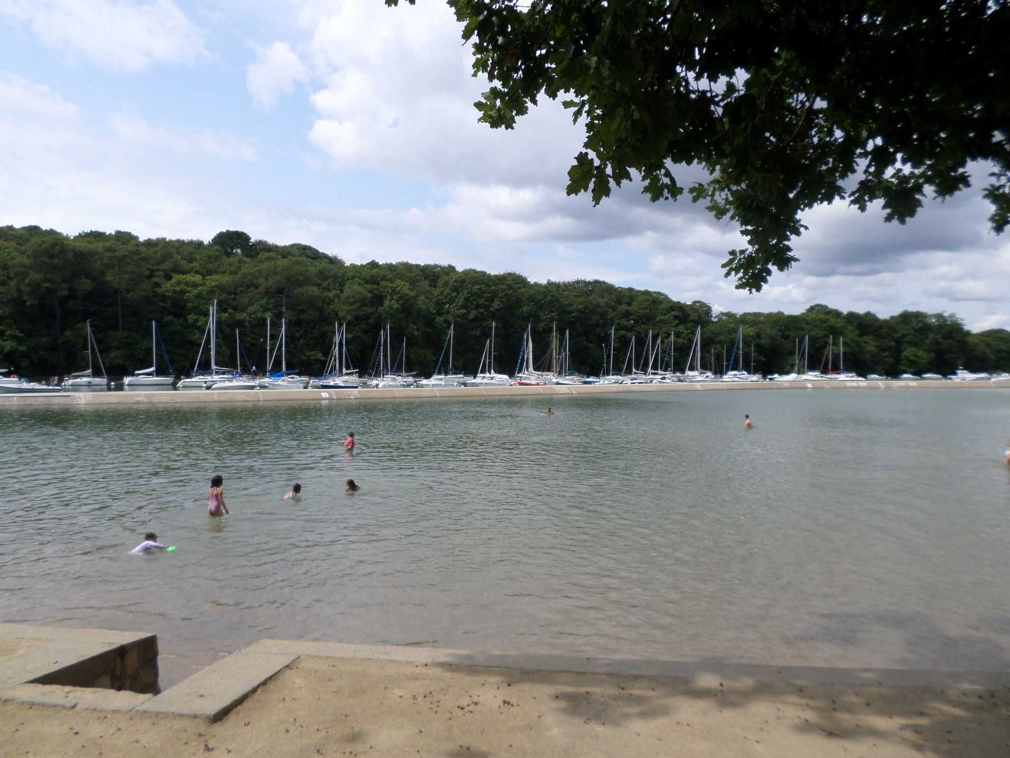 Vannes conleau sea water pool aug14