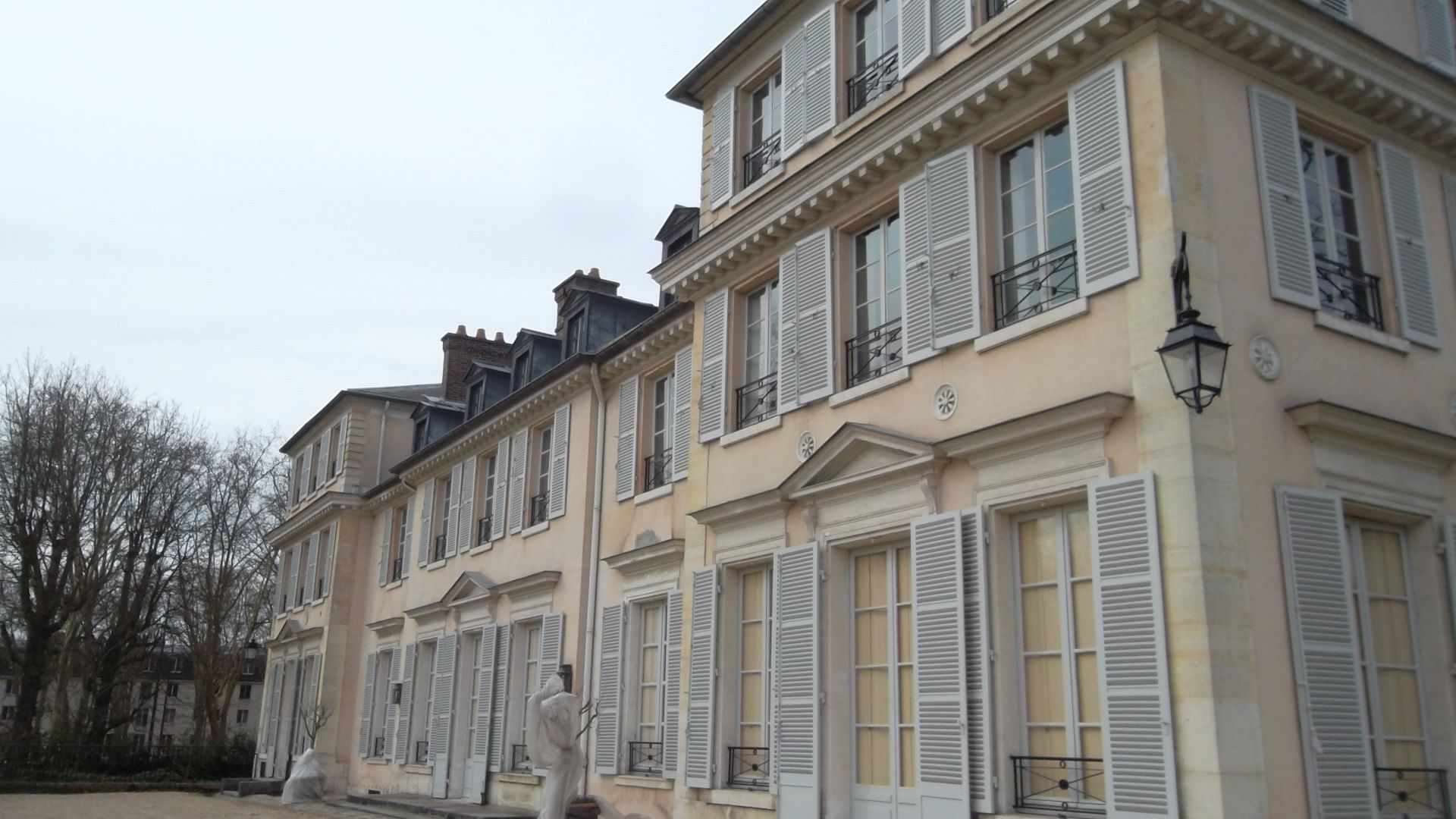 Versailles-domaine-madame-elizabeth-back-mar13