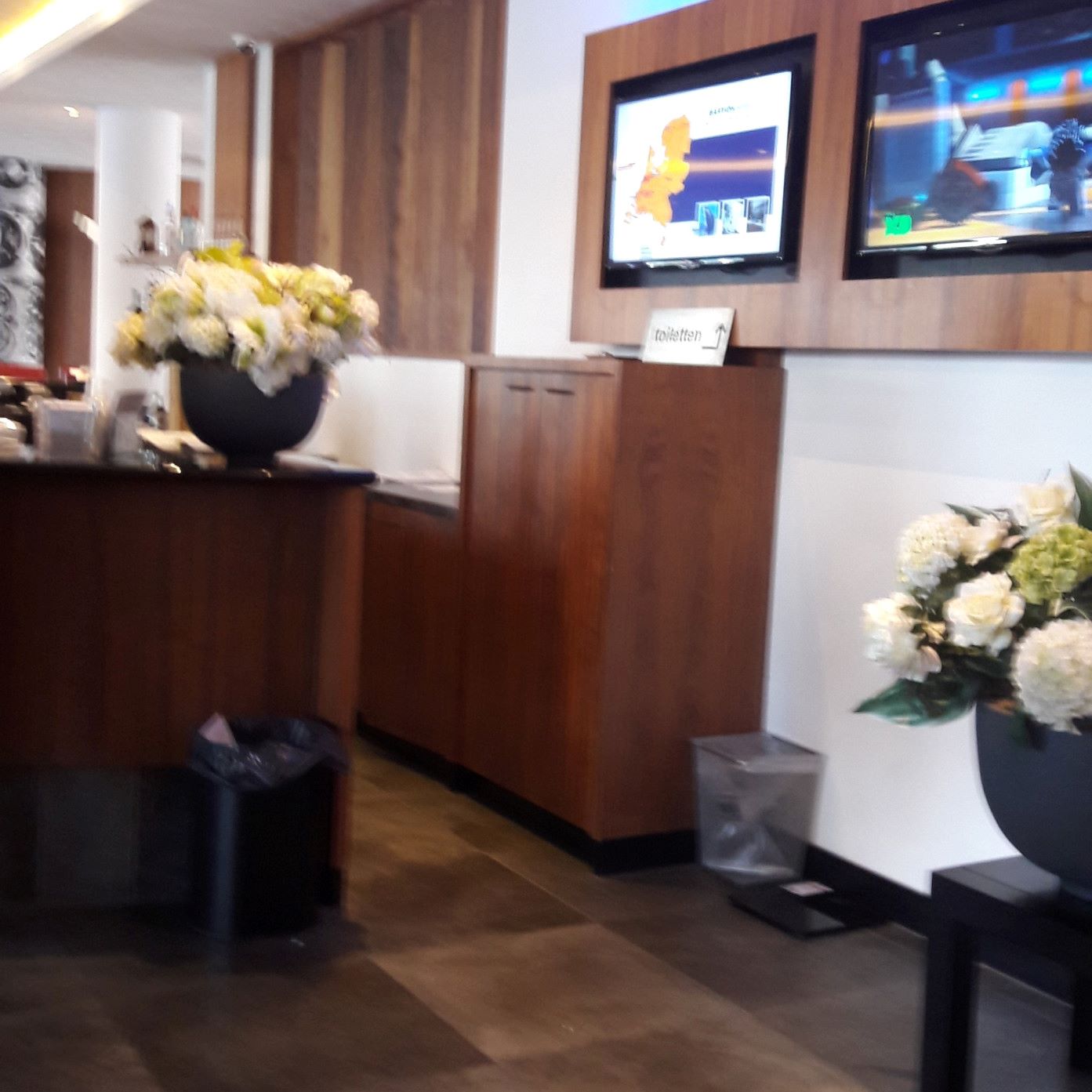 ams-bastion-best-western-hotel-front-desk-sept17