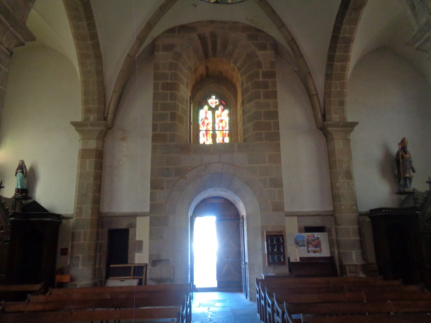 Benodet ch Saint Thomas Becket on port back wall sep24