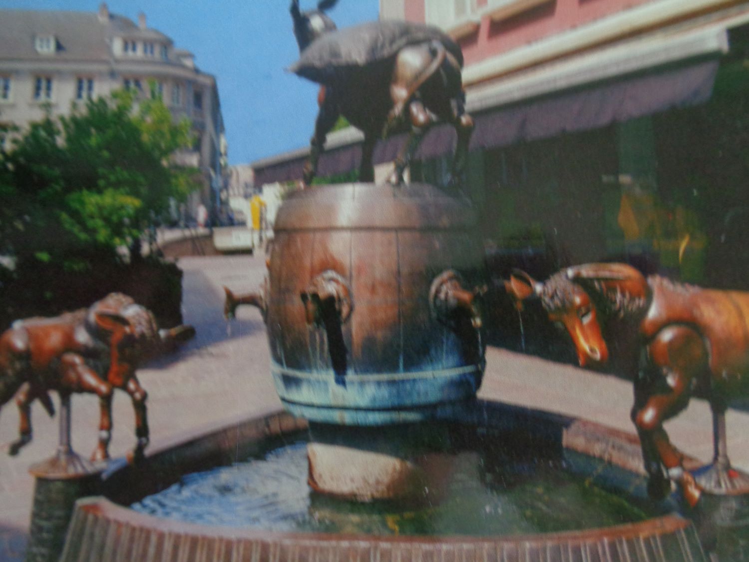 Diekirch donkey fountain