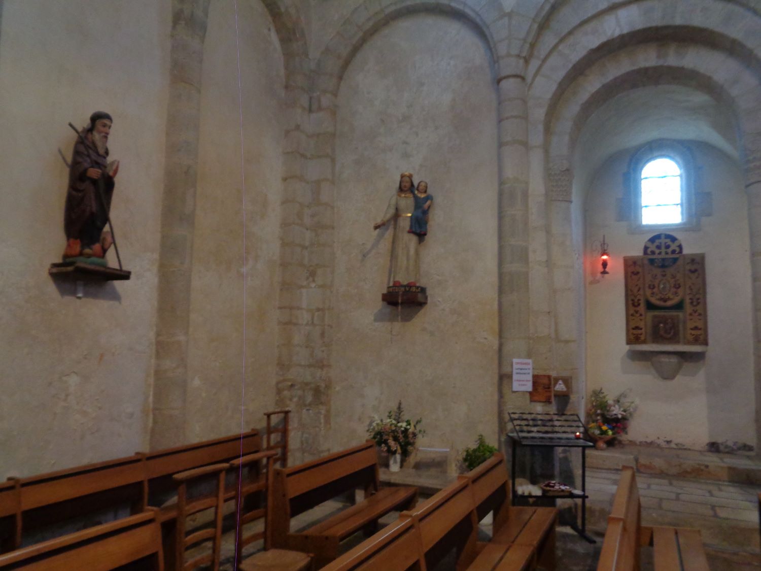 Fouesnant ch Saint Pierre et Saint Paul chapel saints sep24