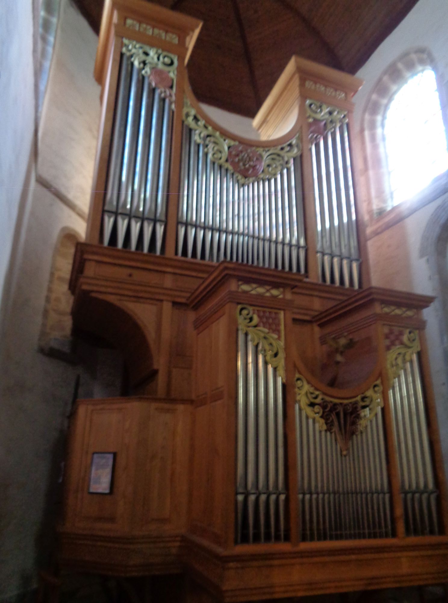 Fouesnant ch Saint Pierre et Saint Paul organ choir sep24