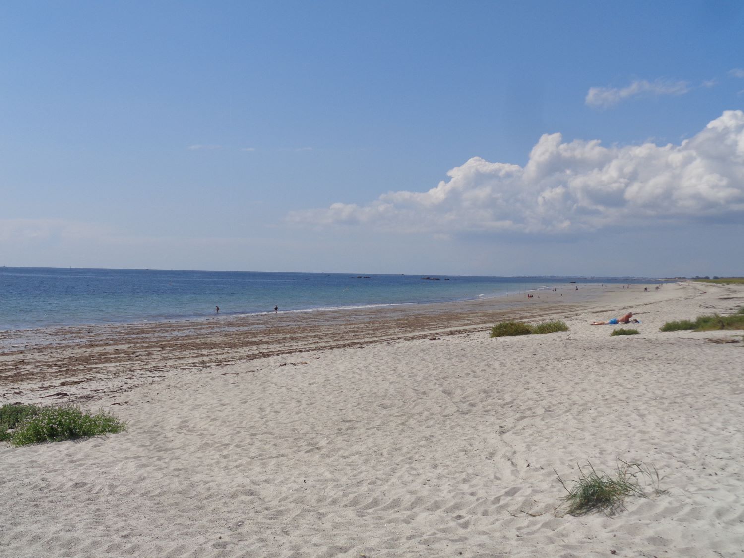 Fouesnant plage de Kerambigorn front sep24