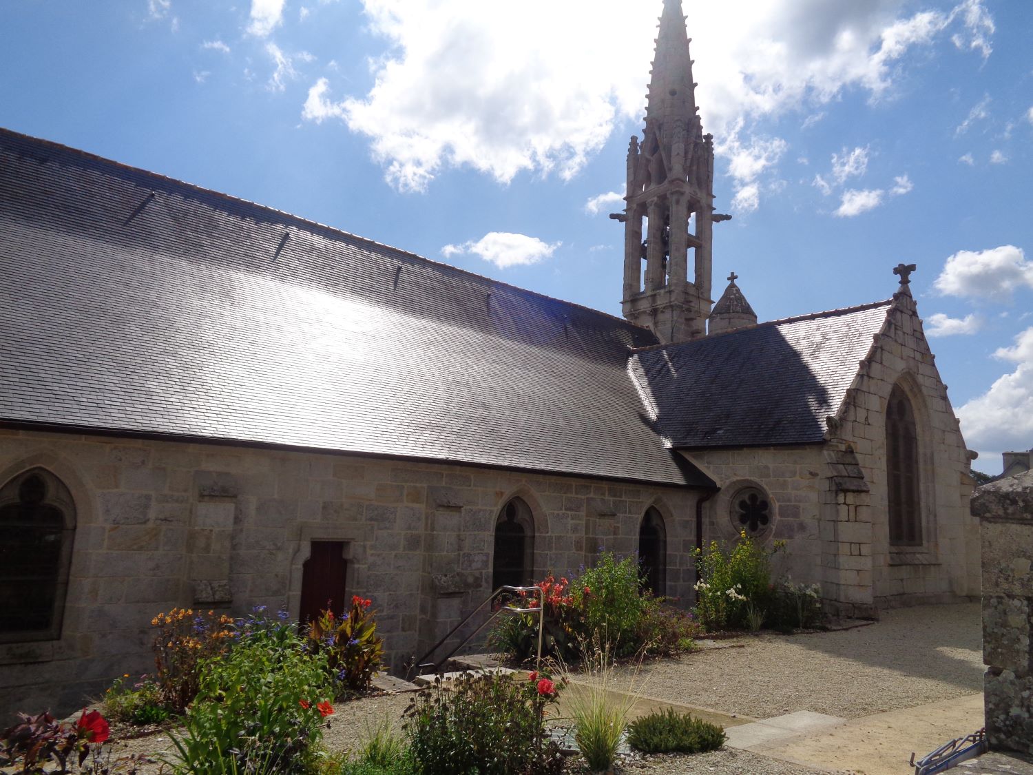 La Foret Fouesnant ch Notre Dame de Izel Vor front sep24