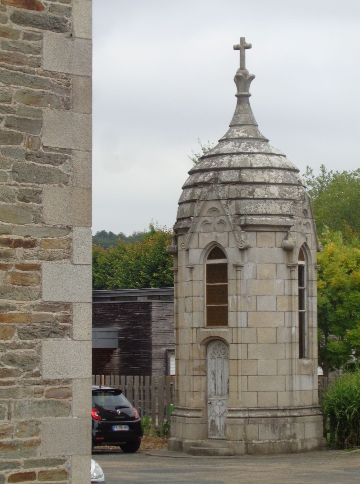 Lannion parc Sainte Anne garden chapel sep24