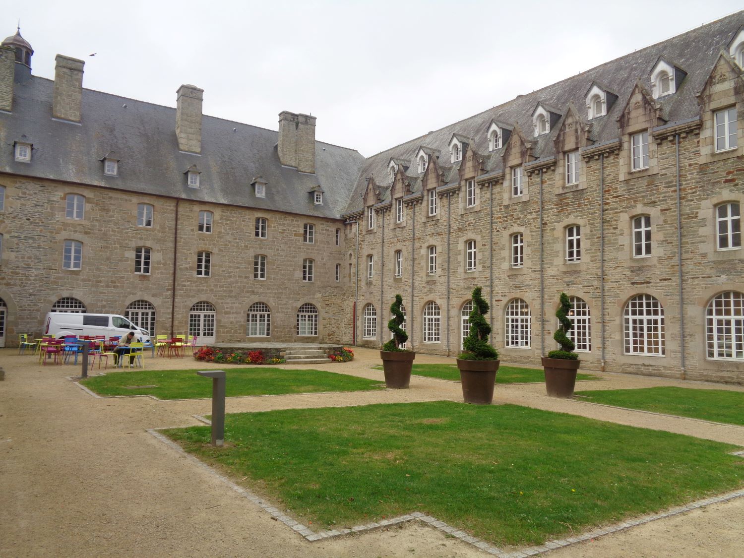 Lannion parc Sainte Anne garden sep24