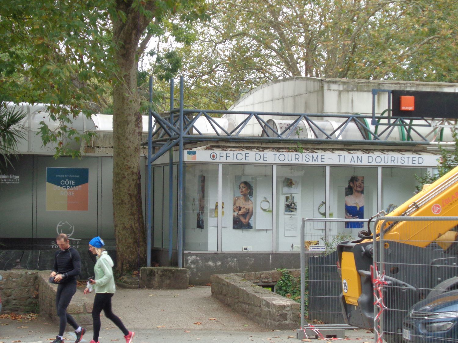 Lannion tourist office 2 Quai d'Aiguillon sep24