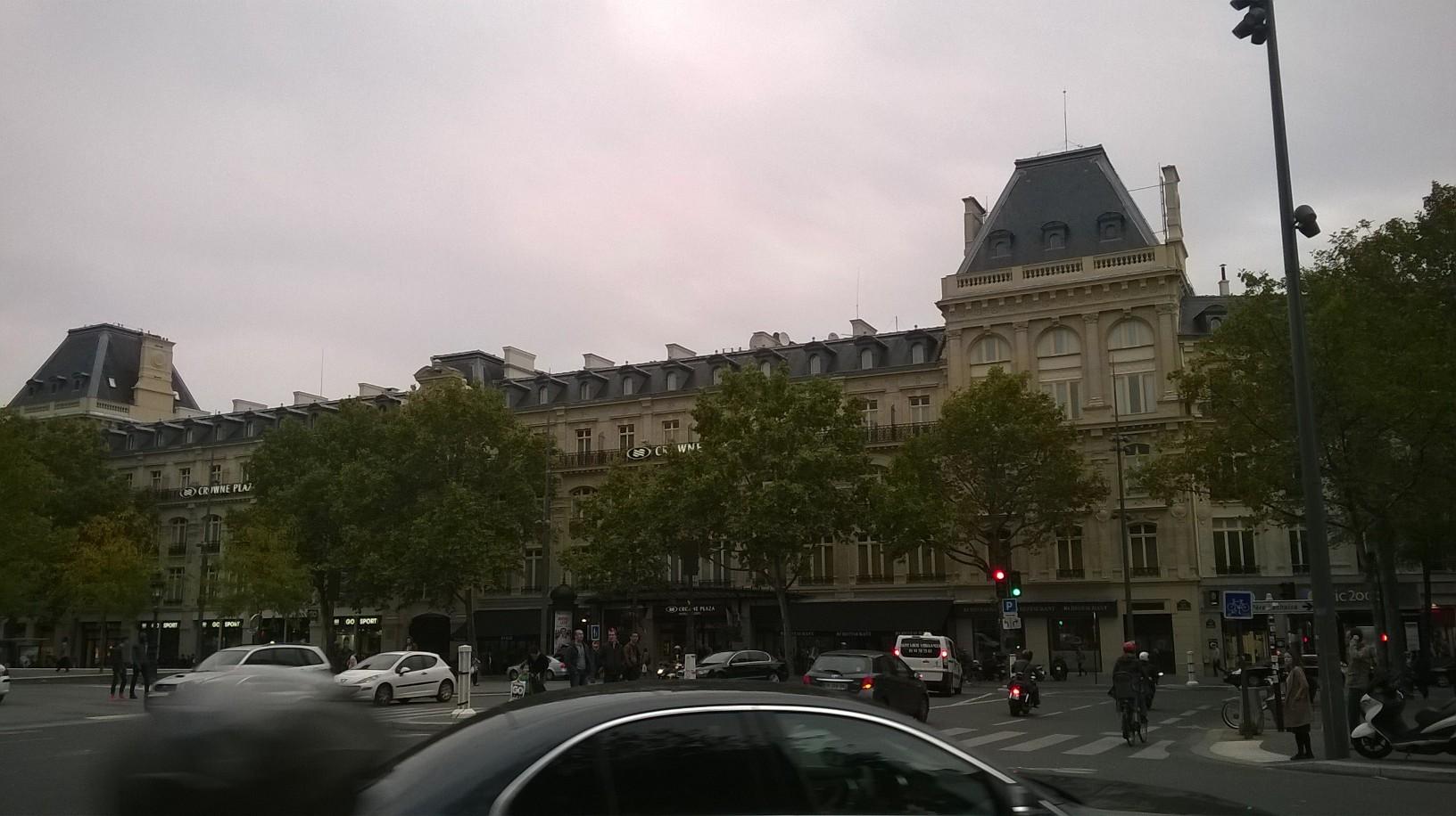 Paris Crowne Plaza hotel Republique afar pl de la Republique sep15 old HI