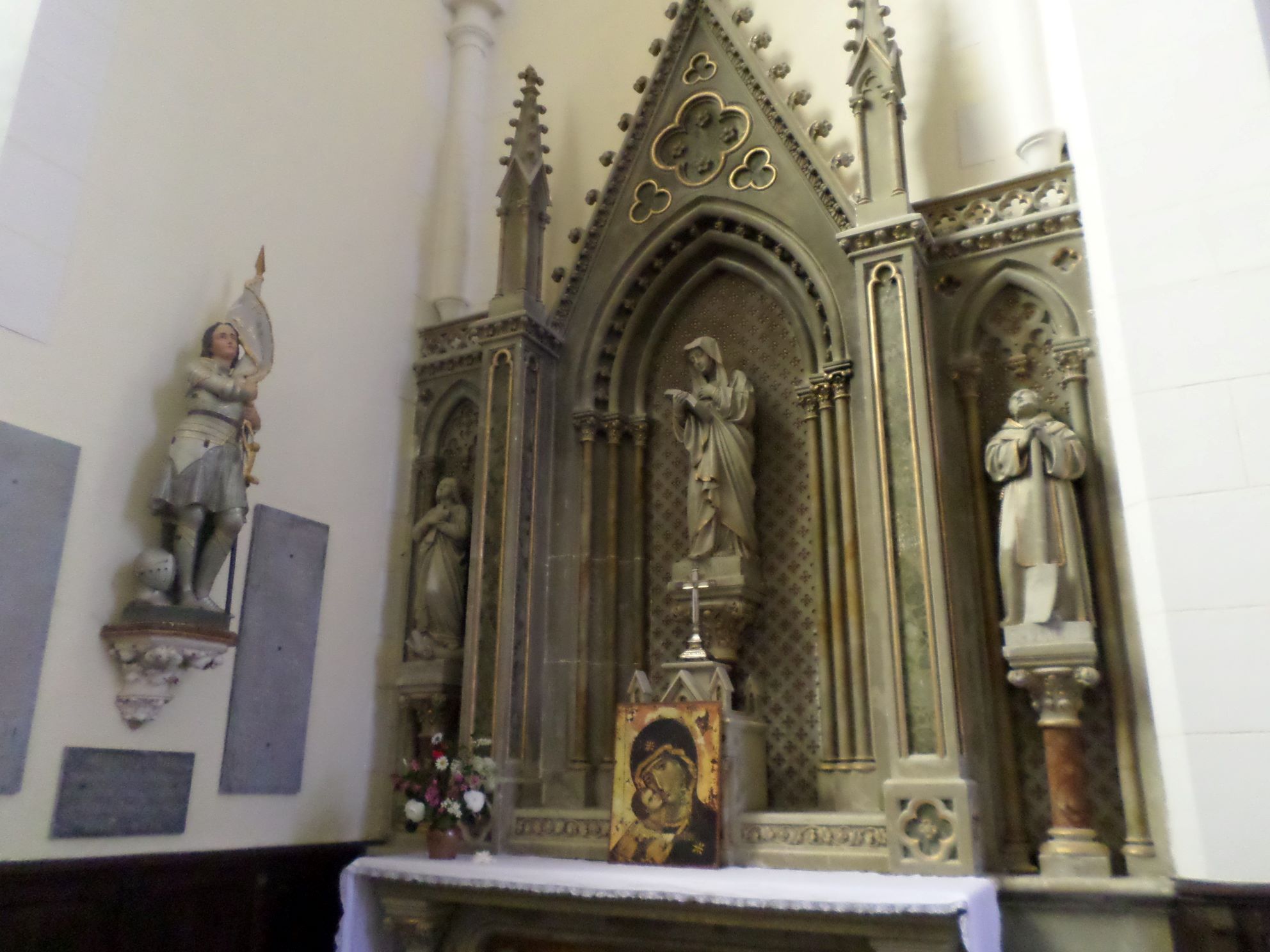 plelan-le-grand-eg-st-pierre-chapel-to-st-anne-apr14