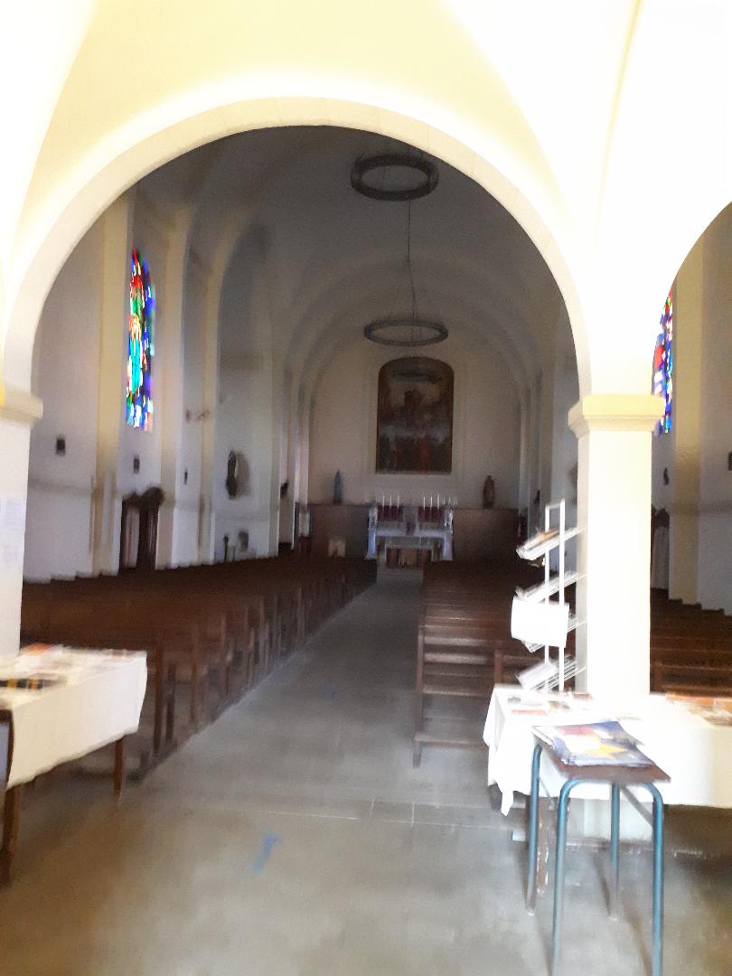 port-louis-ch-nd-de-lassomption-nave-nov21