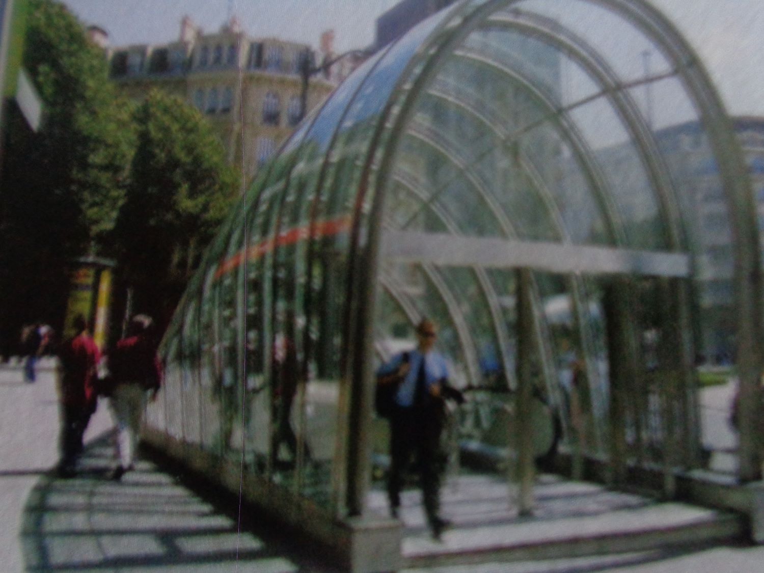 Bilbao plaza Moyua metro de Norman Foster c2009