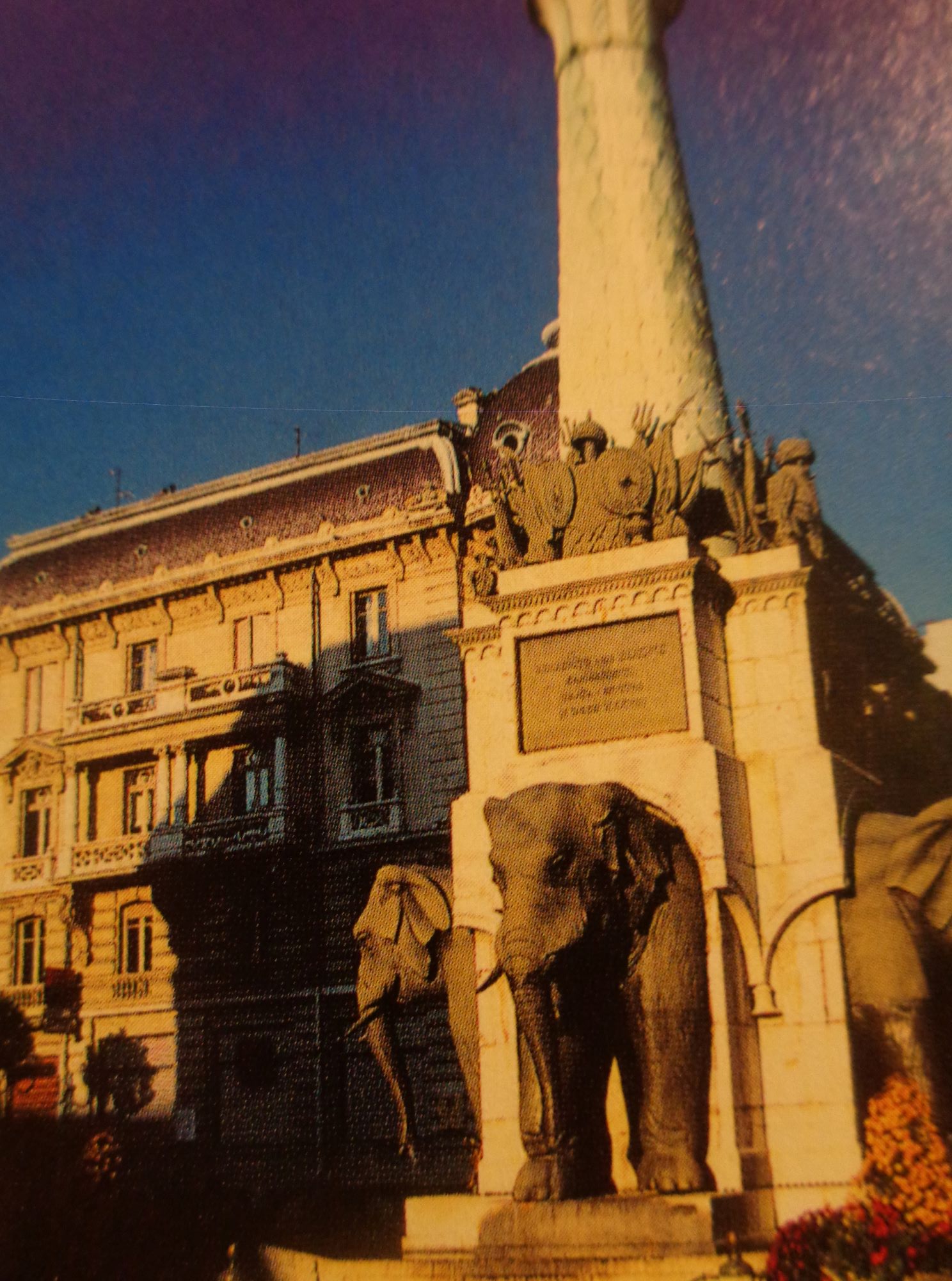 chambéry fontaine des éléphanes c2007